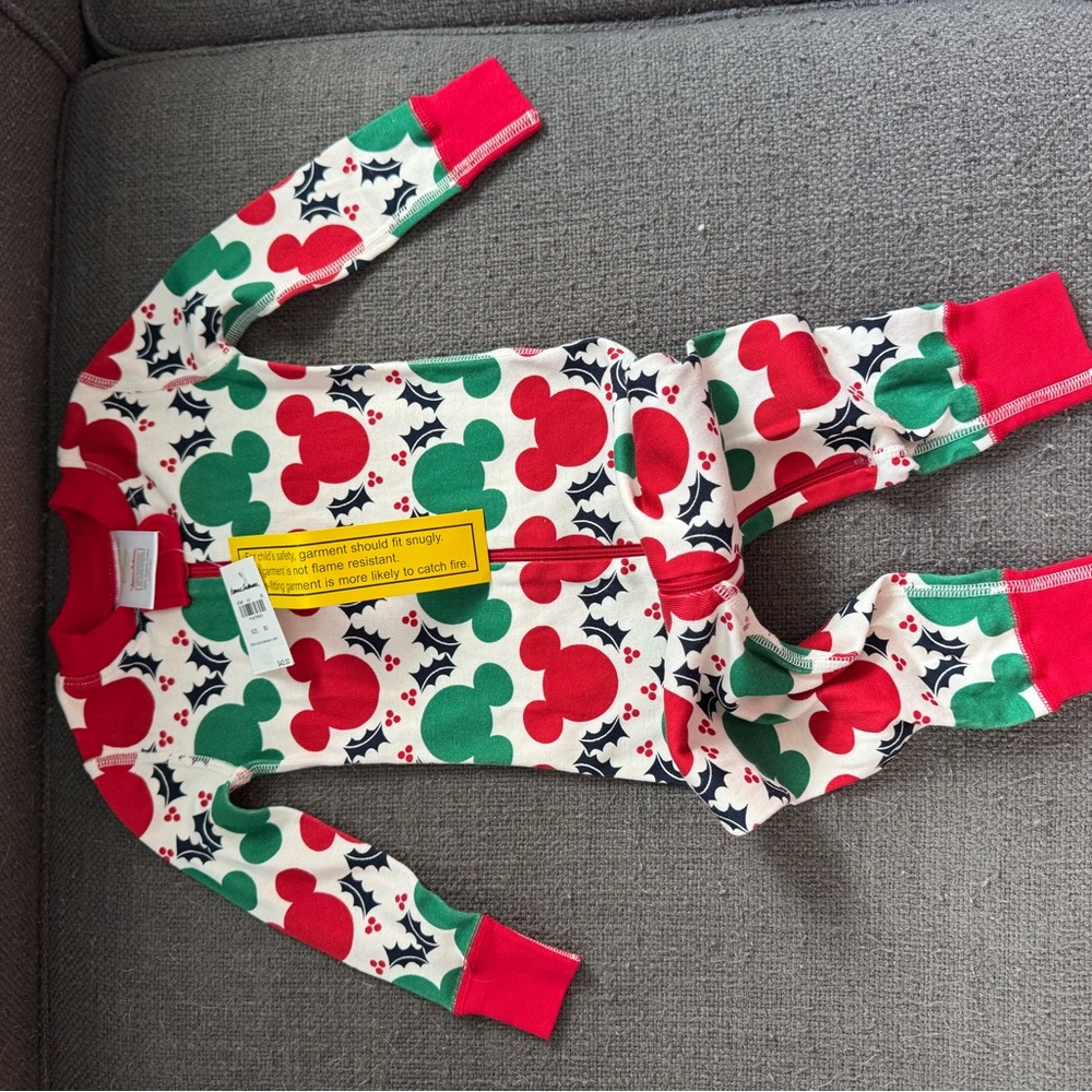 NWT Hanna Andersson Disney Onsie Pajamas with Matching Socks
